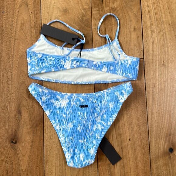 TRIANGL INESA CHEEKY MARINA SET NO BAG 💙 NWT - Picture 4 of 5